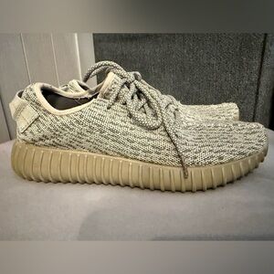 Stylish Yeezy Knit Sneakers - Olive and Tan